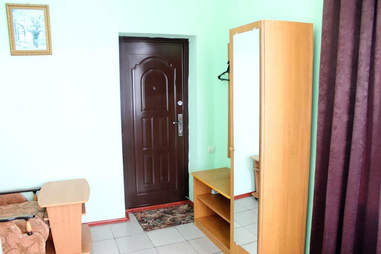 جيليندجيك Zhemchuzhina Guest House المظهر الخارجي الصورة